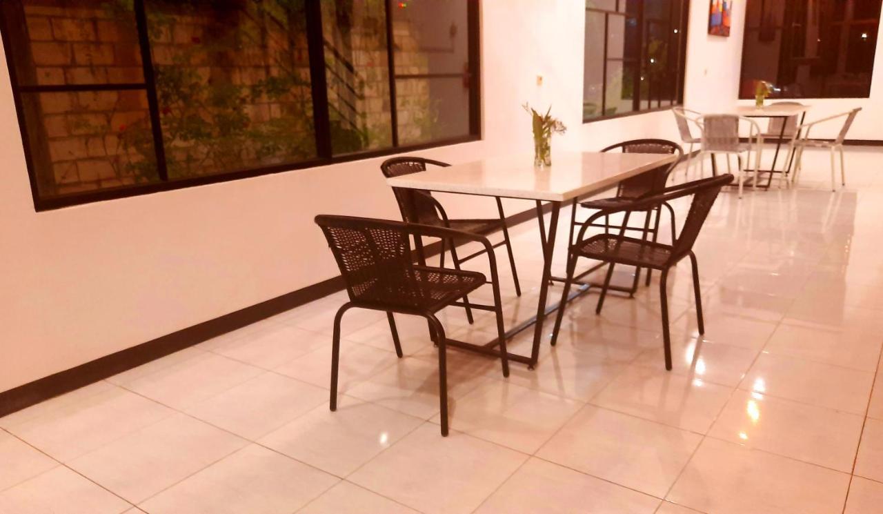 Cozy Stay Kupang Kupang  Esterno foto