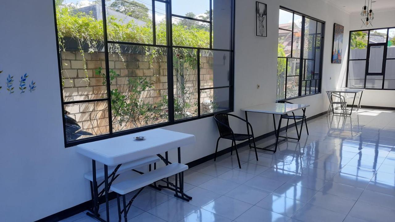 Cozy Stay Kupang Kupang  Esterno foto