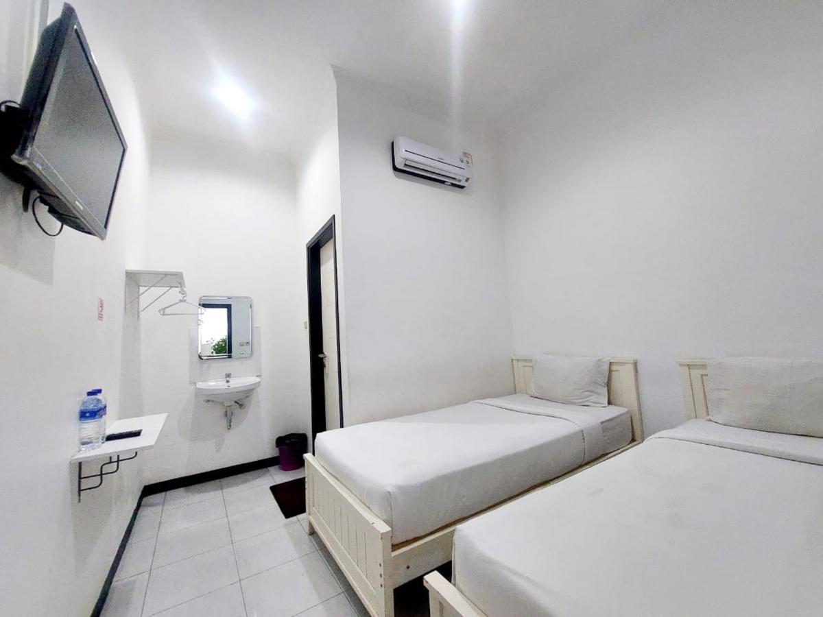 Cozy Stay Kupang Kupang  Esterno foto