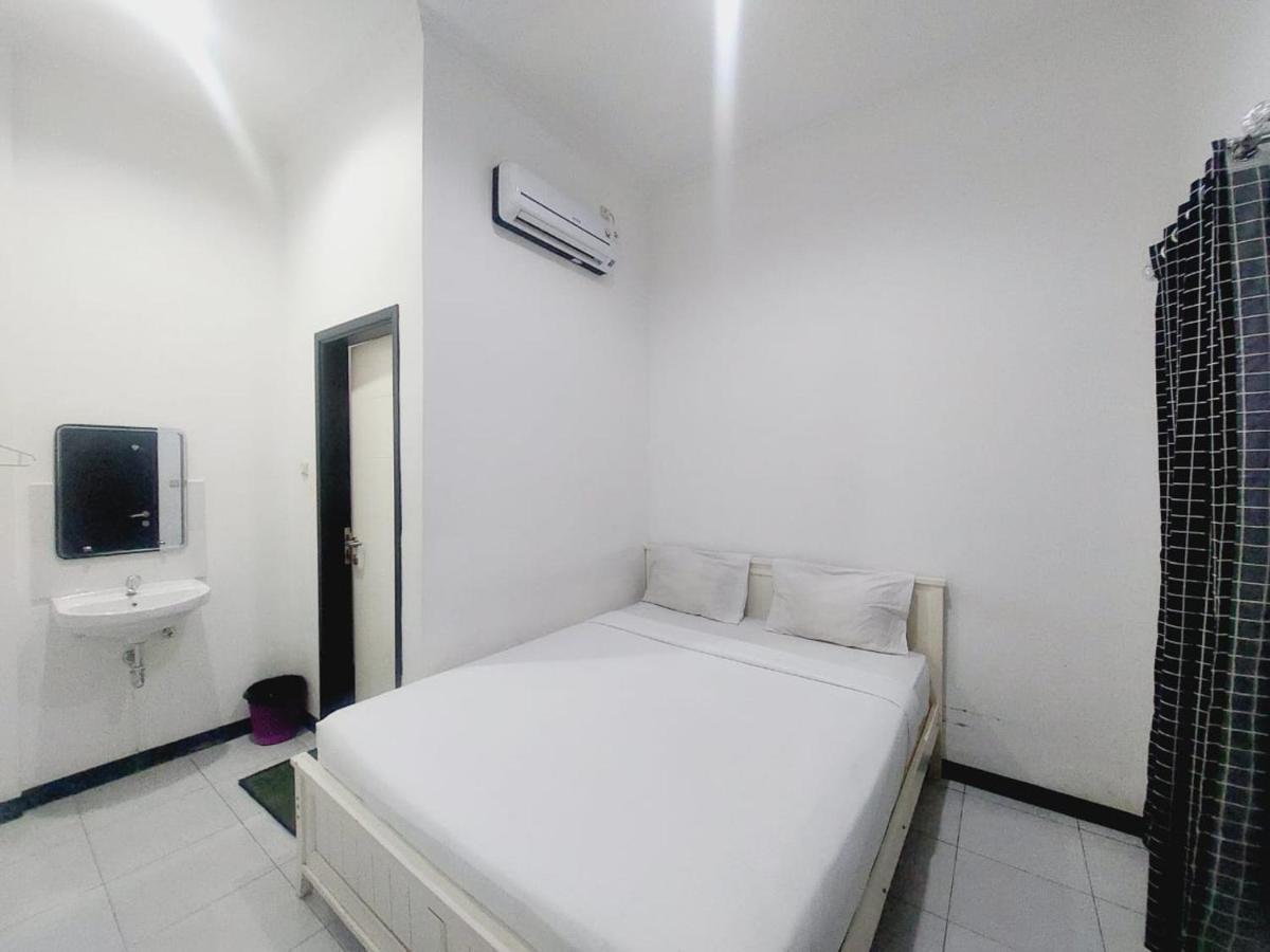 Cozy Stay Kupang Kupang  Esterno foto