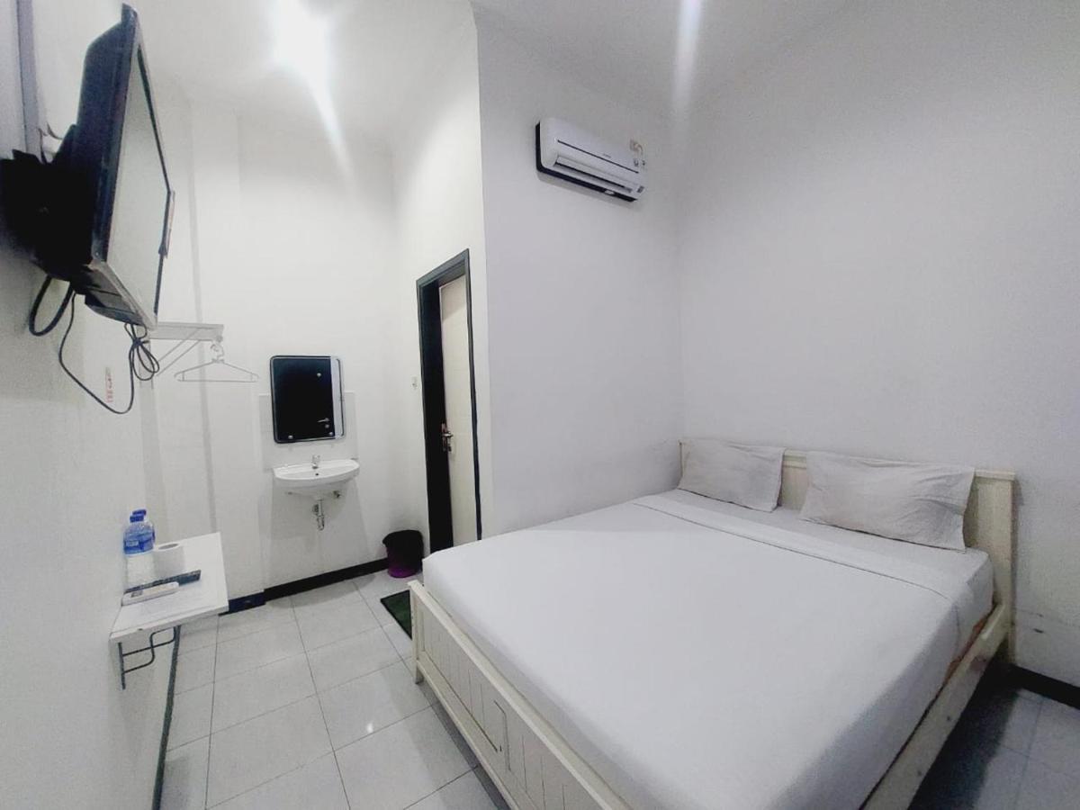 Cozy Stay Kupang Kupang  Esterno foto